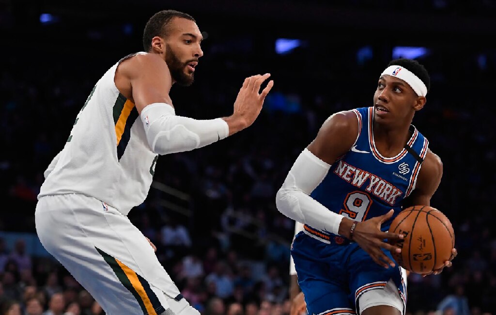New York Knicks vs. Utah Jazz - Live in VR