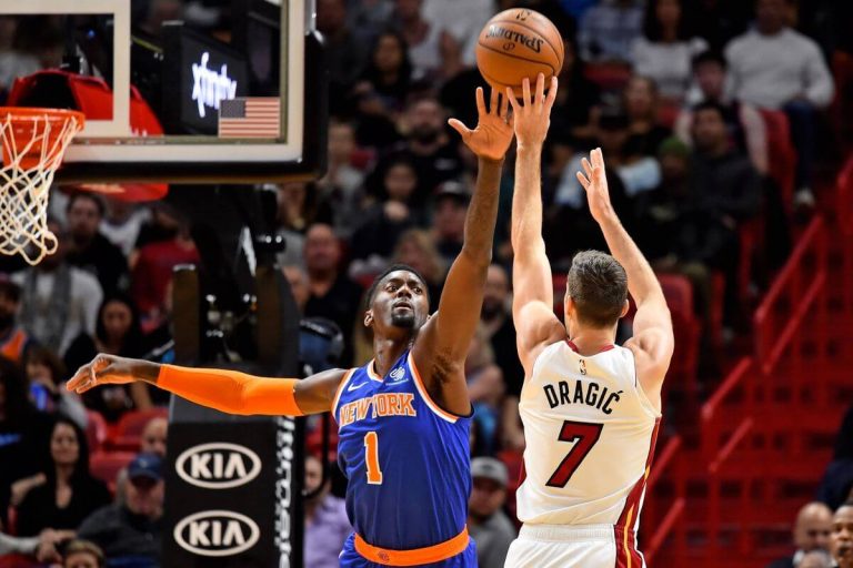 New York Knicks at Miami Heat 2021 – Live in VR